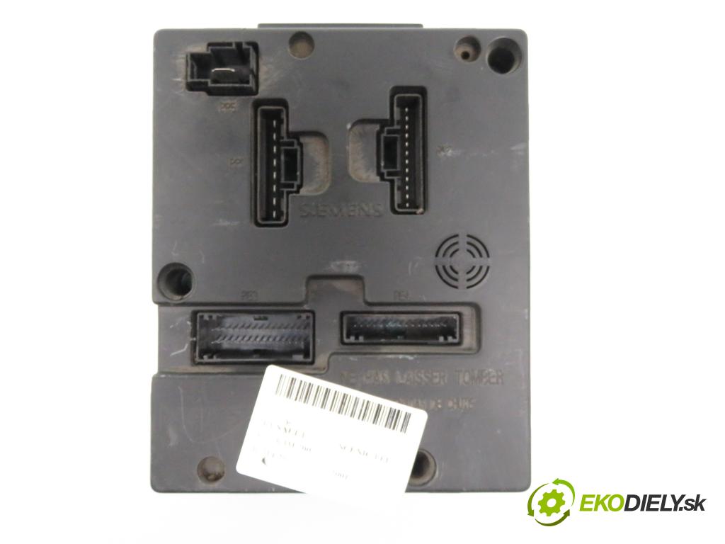 RENAULT SCENIC I (JA0/1_) MINIVAN 2001 79,00 1.6 - K4M 700 1598,00 MODUL BSI 8200029342B ; S108502610G