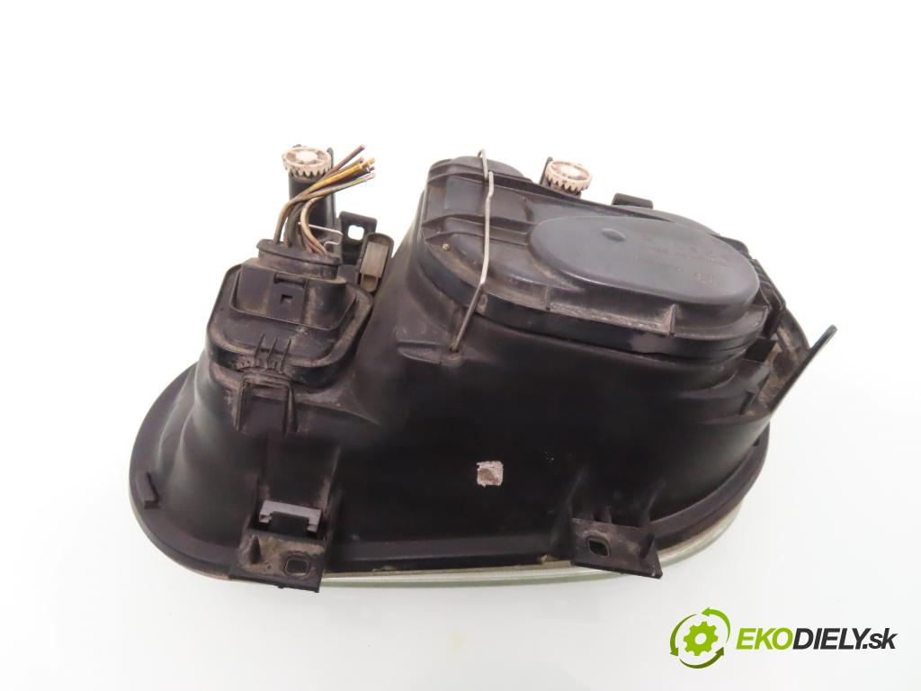 VW GOLF IV (1J1) HB 1999 74,00 1.6 - AKL 1595,00 Svetlo PP 1J1941016C ; 67736940