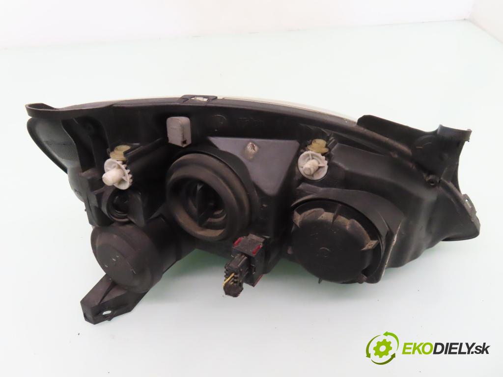 OPEL CORSA C (X01) HB 2001 55,00 1.2 16V 75 - Z 12 XE 1199,00 Svetlo LP 09114329