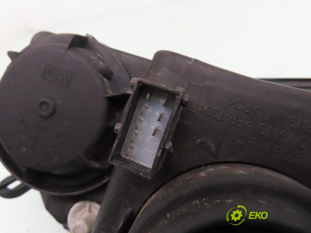 OPEL CORSA C (X01) HB 2001 55,00 1.2 16V 75 - Z 12 XE 1199,00 Svetlo LP 09114329