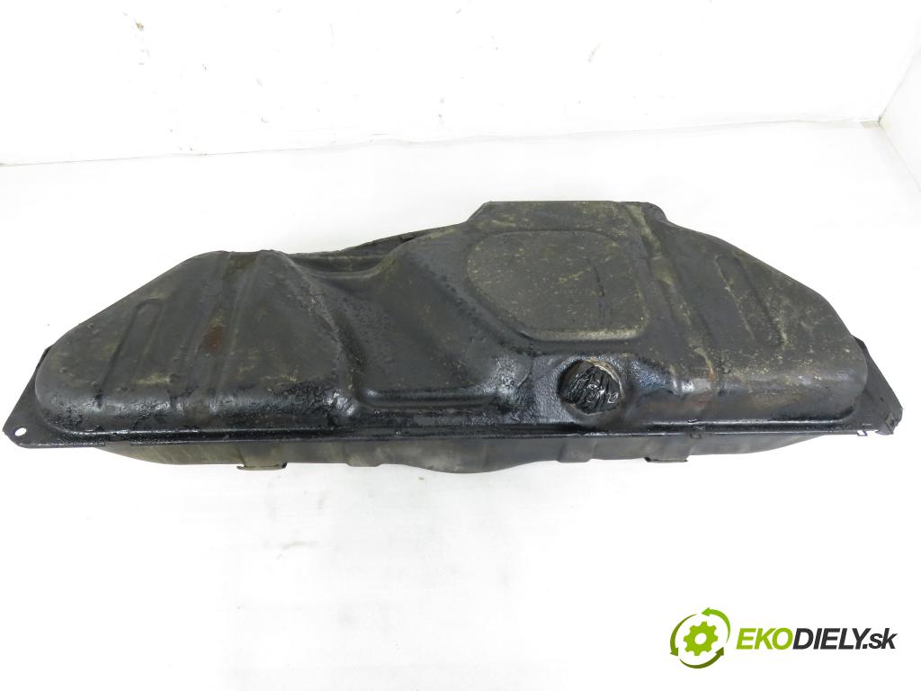 OPEL ASTRA F liftback (T92) HB 1994 44,00 1.4 i - C 14 NZ 1389,00 nádržka paliva benzín