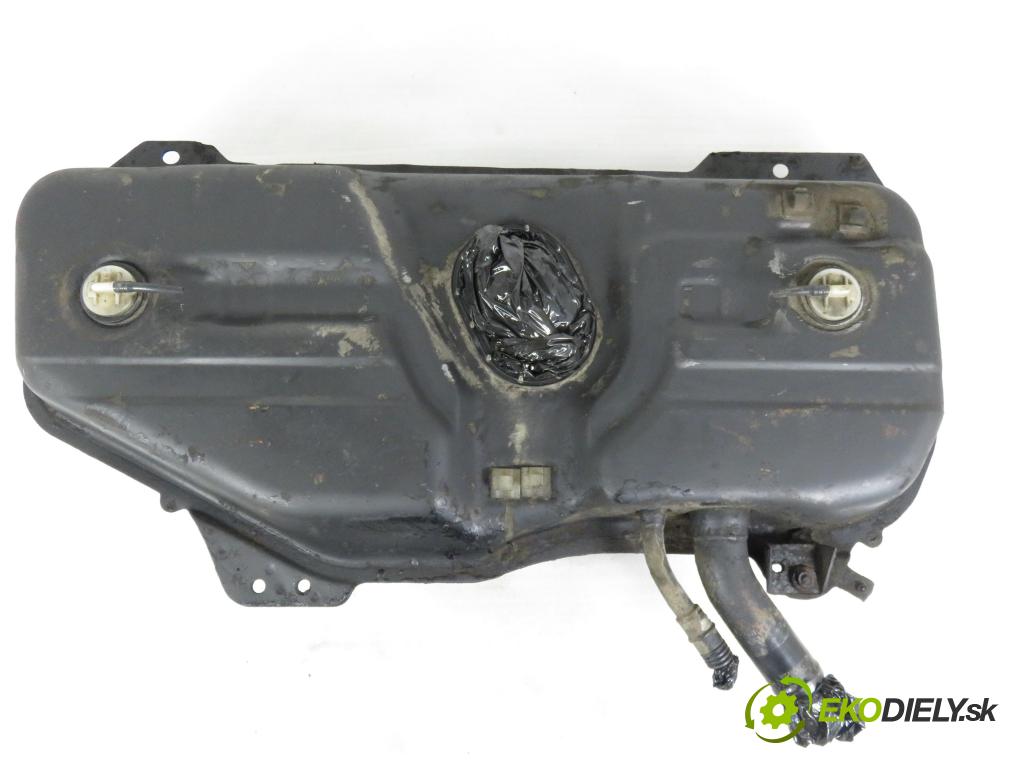 FIAT SIENA (178_) / ALBEA SEDAN 1998 74,00 1.6 16V 101 - 178 B3.000 1581,00 nádržka paliva benzín