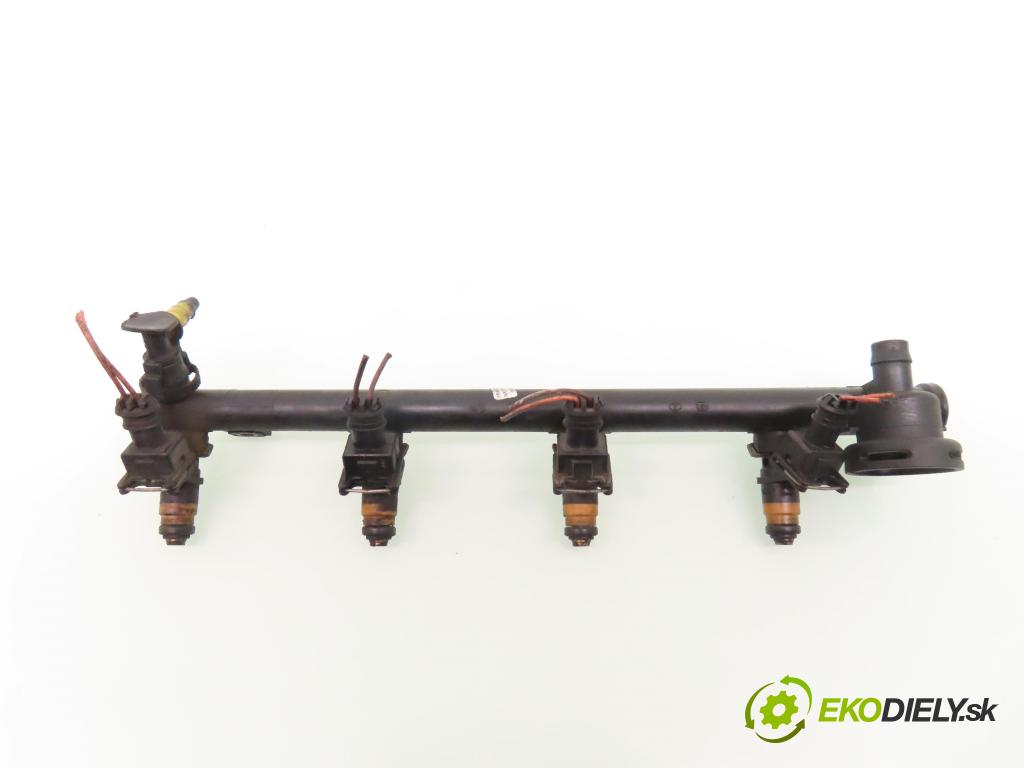 RENAULT LAGUNA II (BG0/1_) LIFTBACK 2001 79,00 1.6 16V (BG0A, BG0L) - K4M 710 1598,00 Lišta vstrekovacia H029611 ; 7700112519 (Vstrekovacia lišta)