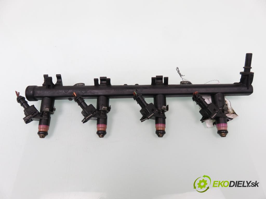RENAULT SCENIC II (JM0/1_) MINIVAN 2004 83,00 1.6 (JM0C, JM0J, JM1B) - K4M 782 1598,00 lišta vstřikovací 8200135504 ; H132259 (Vstřikovací lišta)