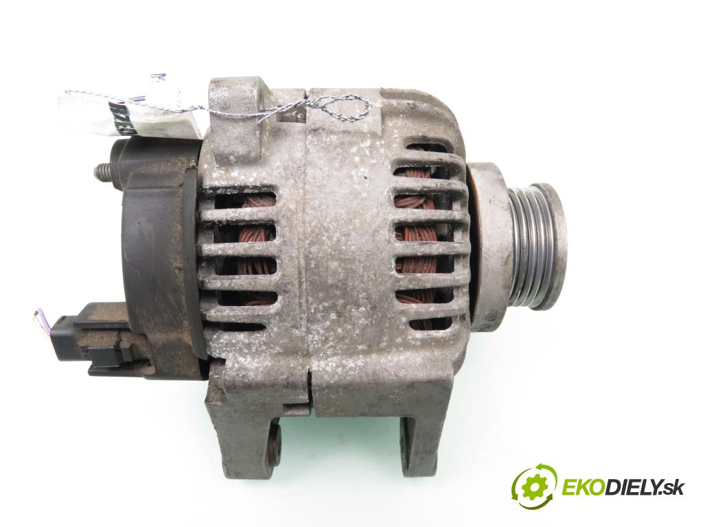 RENAULT SCENIC II (JM0/1_) MINIVAN 2004 83,00 1.6 (JM0C, JM0J, JM1B) - K4M 782 1598,00 Alternátor 8200100907 ; 2542664D (Alternátor)