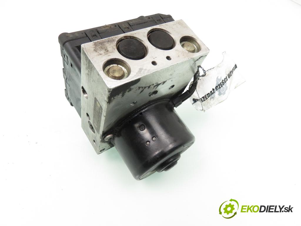 AUDI A3 (8L1) HB 1998 92,00 1.8 - AGN 1781,00 pumpa ABS 1J0907379H ; 10094903413 ; 1J0614217C (Pumpa ABS)