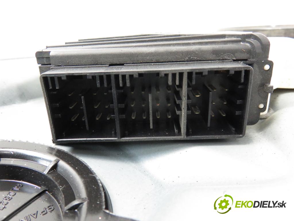 SEAT IBIZA III (6L1) HB 2004 47,00 1.2 12V - AZQ 1198,00 mechanismus oken 3D 6L3837755 ; 6L3837751BF