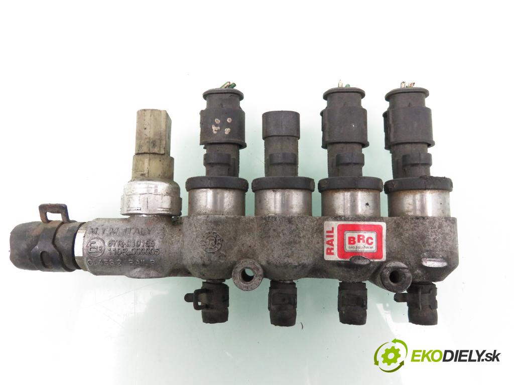 AUDI A3 (8L1) HB 1998 92,00 1.8 - AGN 1781,00 Lišta vstrekovacia LPG 09SQ990200