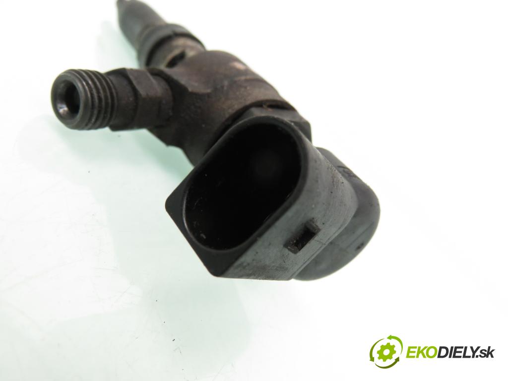 CITROEN C2 (JM_) HB 2004 52,00 1.4 HDi - 8HX (DV4TD) 1398,00 vstřikovač 9652707180 (Vstřikovač paliva)