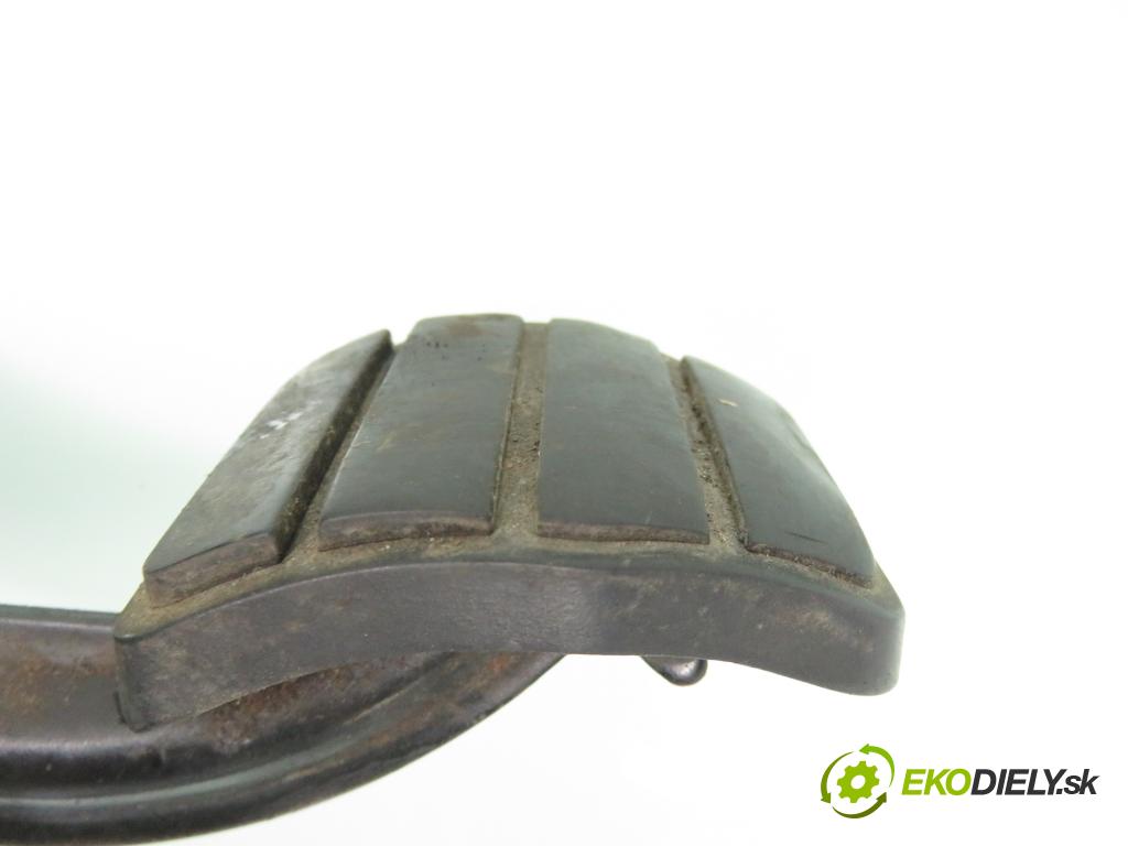 RENAULT LAGUNA I (B56_, 556_) LIFTBACK 1996 69,00 1.8 - F3P 674 1783,00 PEDAL spojky 7700842743 ; 665K199628