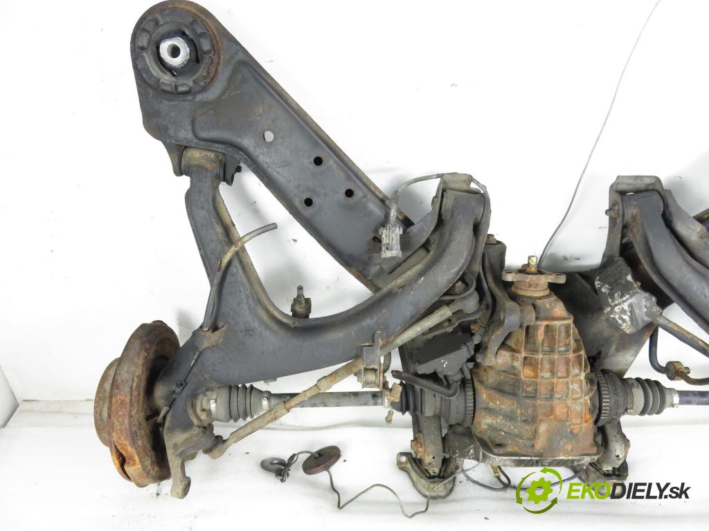 OPEL OMEGA B Kombi (V94) SEDAN 1999 96,00 2.5 TD - X 25 DT 2497,00 zadné