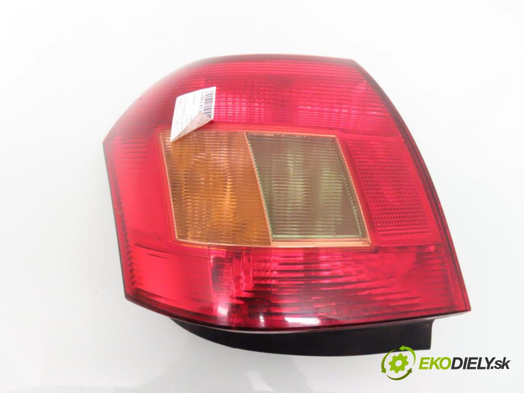 TOYOTA COROLLA (_E12_) HB 2002 81,00 1.6 VVT-i (ZZE121_) - 3ZZ-FE 1598,00 Svetlo ľavé zadné
