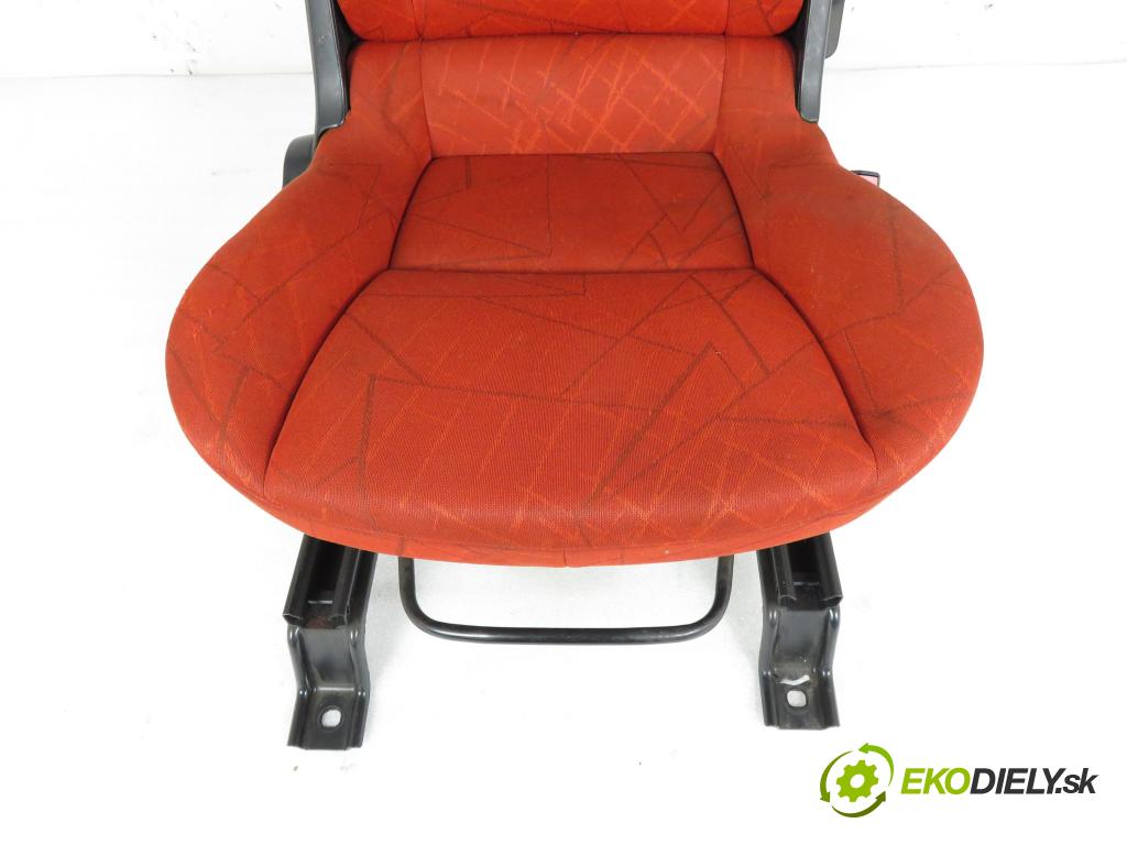 SMART FORFOUR (454) HB 2004 70,00 1.3 (454.031) - M 135.930 1332,00 Sedadlo CESTUJÚCI/PP A4545407305