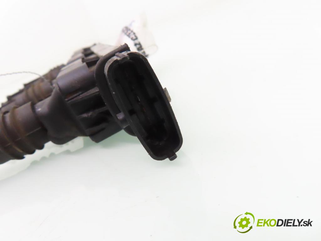 OPEL CORSA C (X01) HB 2001 55,00 1.2 16V 75 - Z 12 XE 1199,00 Cievka zapaľovacia 0221503015