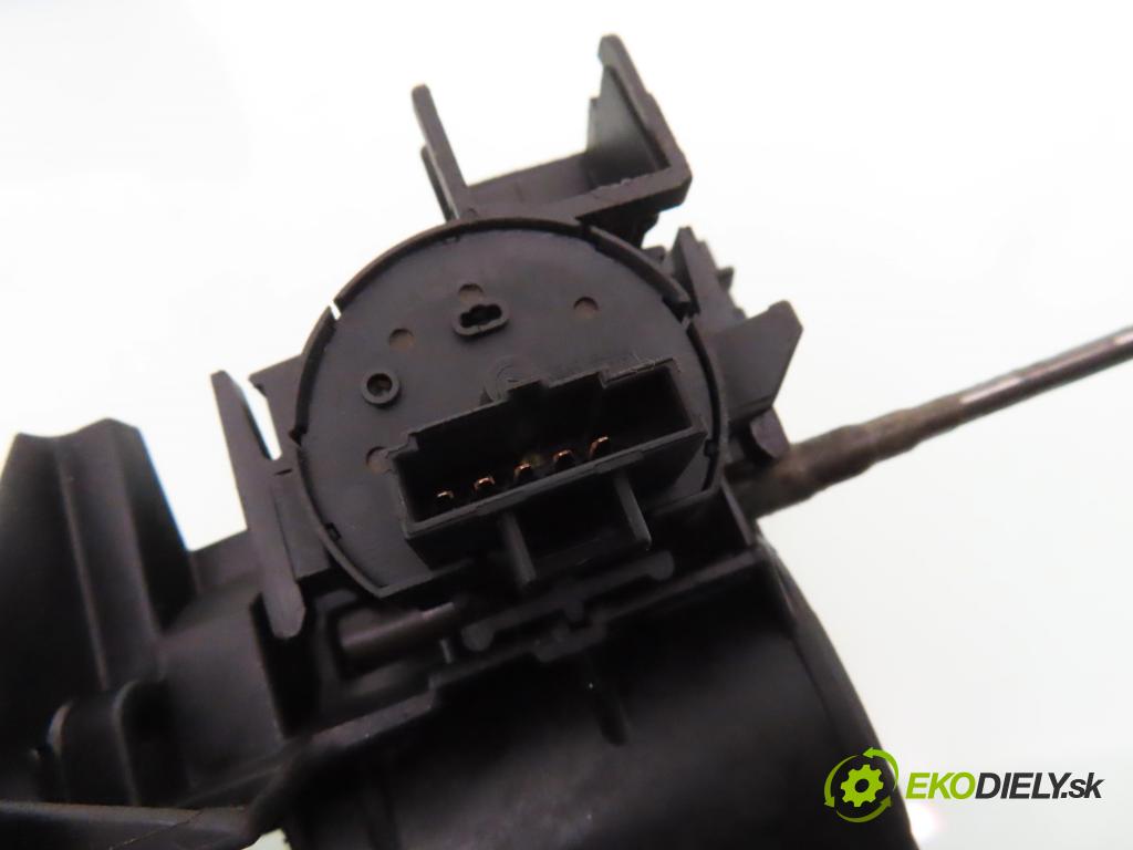 OPEL CORSA C (X01) HB 2001 55,00 1.2 16V 75 - Z 12 XE 1199,00 spinačka / imobilizéra IMMO / Riadiaca jednotka 0261206074 ; 09115112 ; 09166823FW