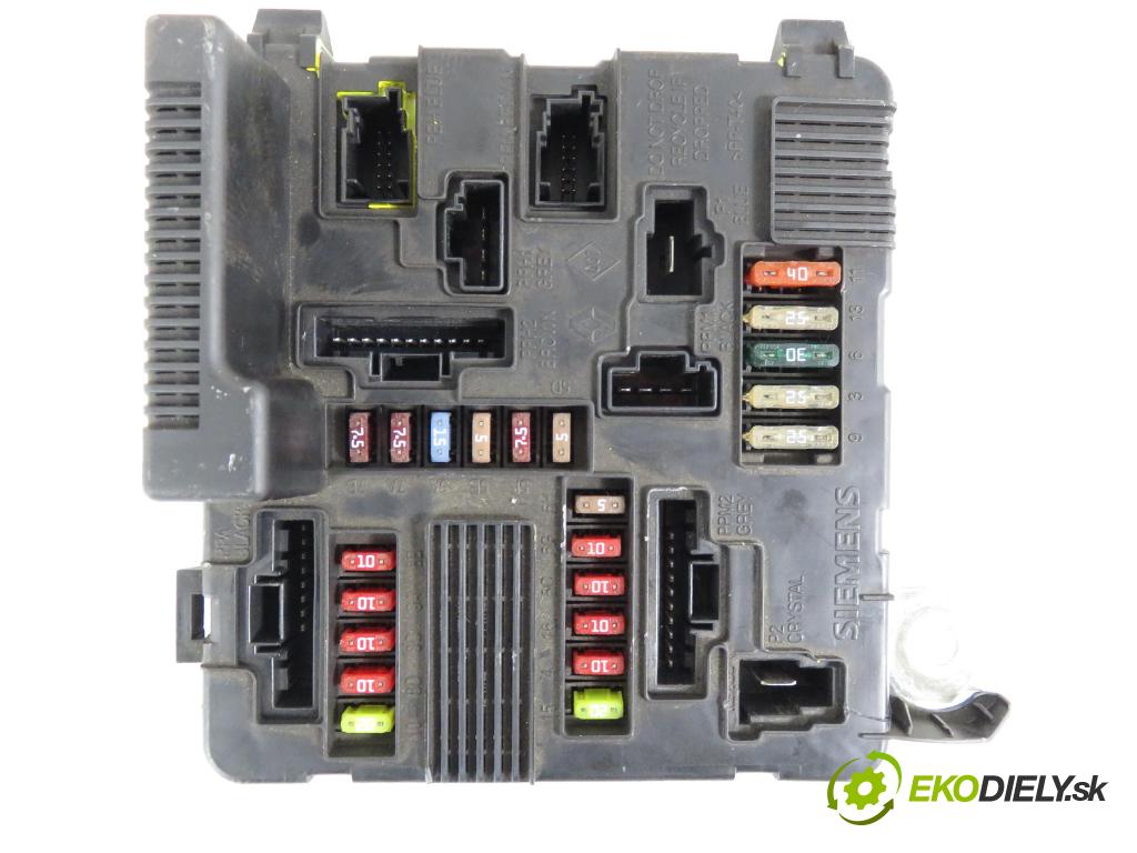 RENAULT MEGANE II (BM0/1_, CM0/1_) HB 2002 83,00 1.6 16V 113 - K4M 760 1598,00 MODUL komfortu 8200306032A ; S118399200D