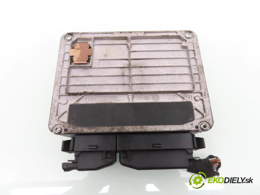 VW GOLF IV (1J1) HB 1999 74,00 1.6 - AKL 1595,00 Riadiaca jednotka Motor 06A906019AK ; 5WP4417