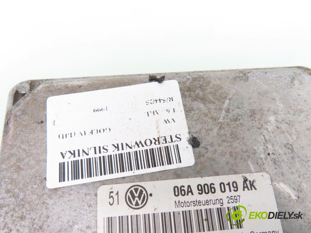 VW GOLF IV (1J1) HB 1999 74,00 1.6 - AKL 1595,00 Riadiaca jednotka Motor 06A906019AK ; 5WP4417