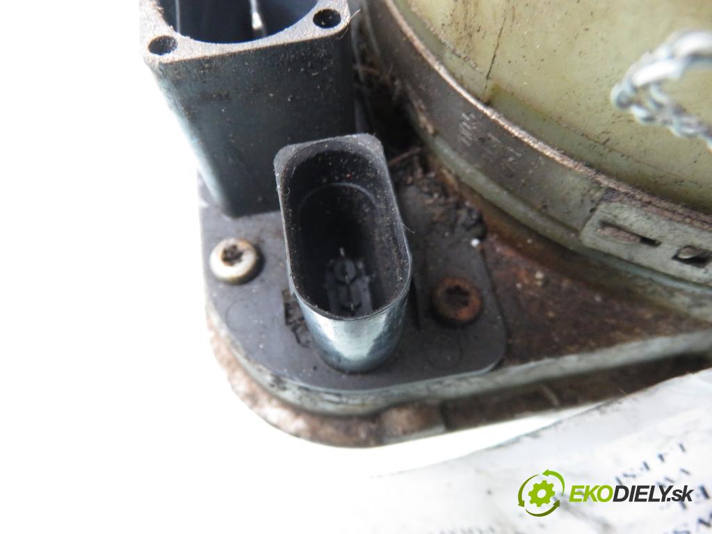 VW POLO (9N_) HB 2005 63,00 1.4 FSI - AXU 1390,00 Pumpa servočerpadlo 6Q0423156AB ; 6Q1423051AP