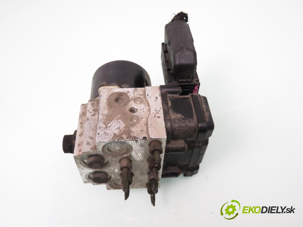 OPEL VECTRA B (J96) LIFTBACK 1999 85,00 1.8 i 16V ECOTEC  X 18 XE 1799,00 Pumpa ABS 13216601C ; S108196002J ; 13091801 (Pumpa ABS)