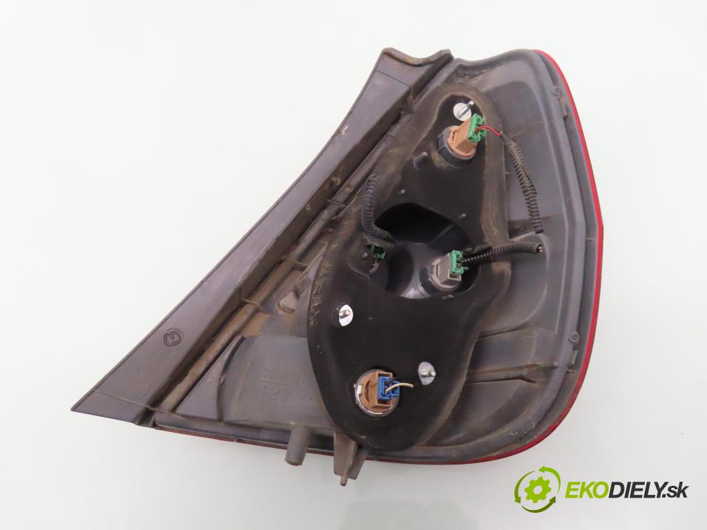 HONDA JAZZ II (GD_, GE3, GE2) HB 2003 61,00 1.3 (GD1) - L13A1 1339,00 světlo levé zadní