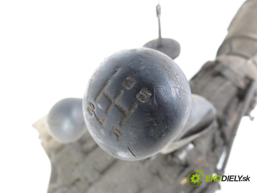 NISSAN TERRANO II (R20) TERENOWY 1998 85,00 2.4 4WD - KA24E 2389,00 Prevodovka MANUALNA 32101G2343 ; 32131G2343