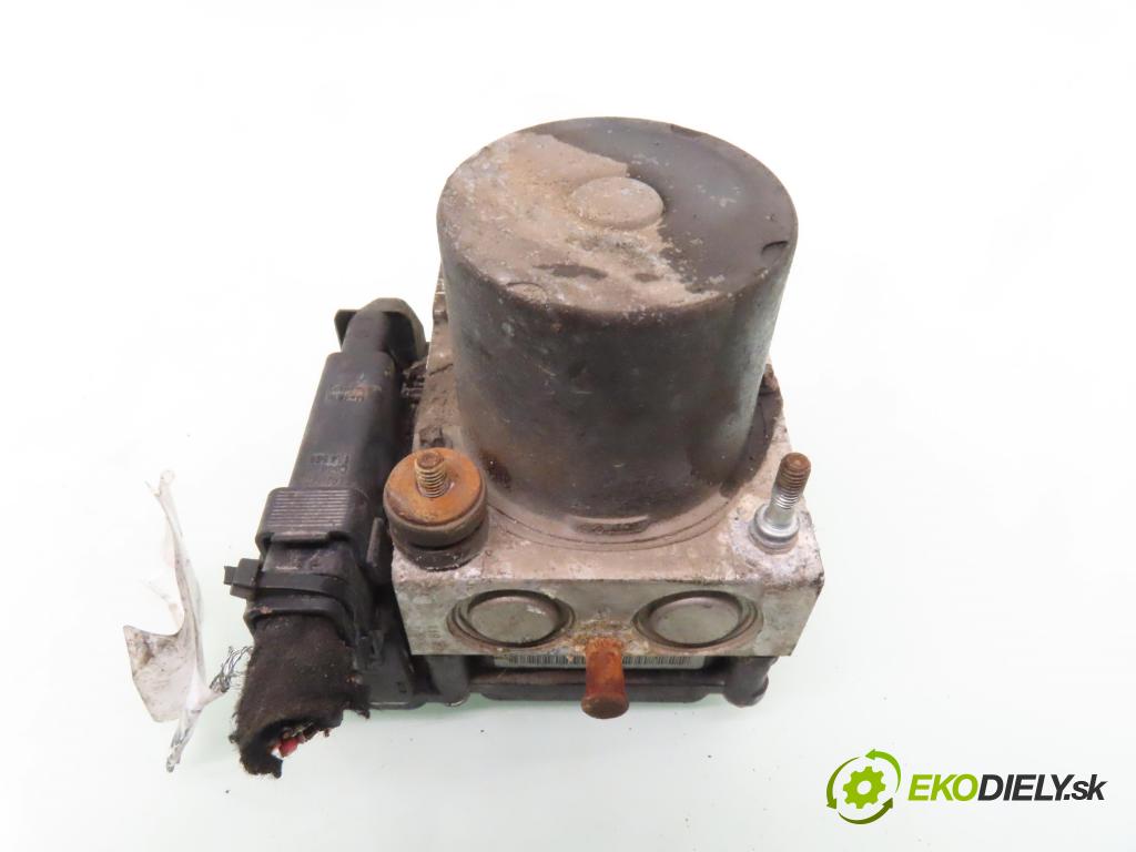 OPEL MERIVA A nadwozie wielkoprzestrzenne (MPV) (X03) MINIVAN 2006 77,00 1.6 16V 105 - Z 16 XEP 1598,00 Pumpa ABS 0265950475 ; 0265234339 (Pumpa ABS)