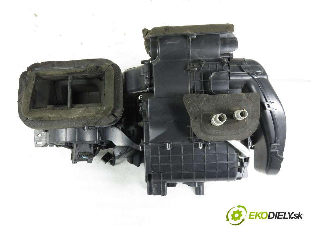 PEUGEOT BOXER Skrzynia FURGON 2008 88,00 2.2 HDi 120 - 4HU (P22DTE) 2198,00 Výhrevné teleso, radiátor kúrenia vody 00735421754 ; 168320200