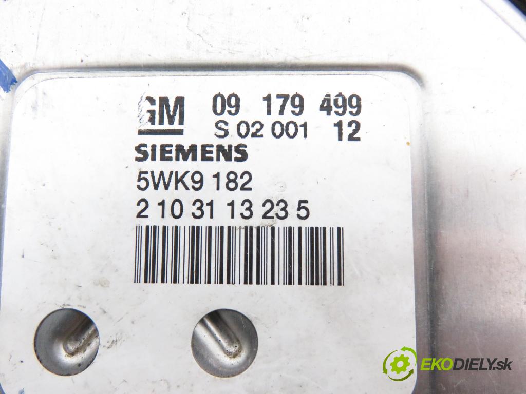 OPEL VECTRA C (Z02) SEDAN 2002 90,00 1.8 16V 122 - Z 18 XE 1796,00 Riadiaca jednotka Motor 5WK9182 ; 09179499