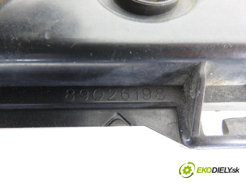 PEUGEOT 307 SW (3H) KOMBI 2005 66,00 2.0 HDI 90 - RHY (DW10TD) 1997,00 vložka svetla pravy zadné 89026938 ; 89026198