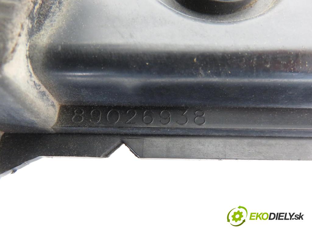 PEUGEOT 307 SW (3H) KOMBI 2005 66,00 2.0 HDI 90 - RHY (DW10TD) 1997,00 vložka svetla pravy zadné 89026938 ; 89026198
