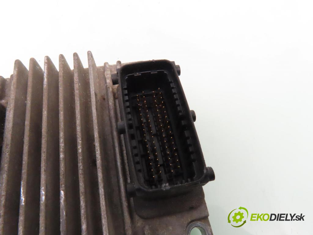 OPEL CORSA C (X01) HB 2002 48,00 1.7 DI - Y 17 DTL 1686,00 Riadiaca jednotka Motor 8972272258 ; 09389429