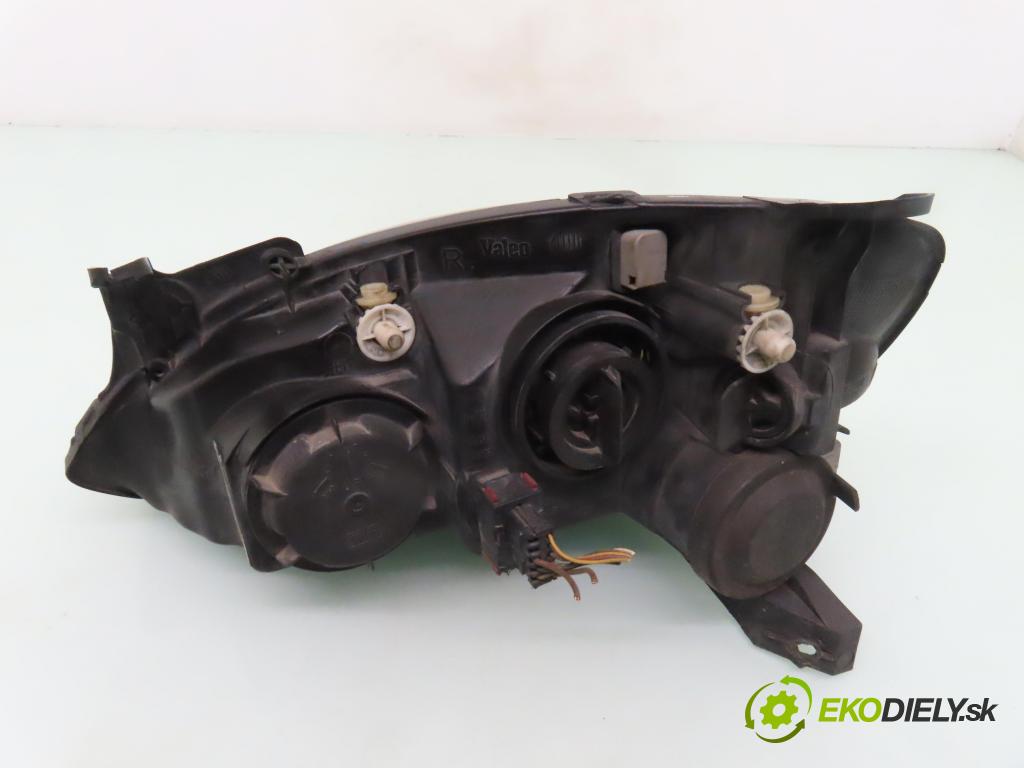 OPEL CORSA C (X01) HB 2006 59,00 1.2 16V Twinport 80 - Z 12 XEP 1229,00 Svetlo PP 89302125