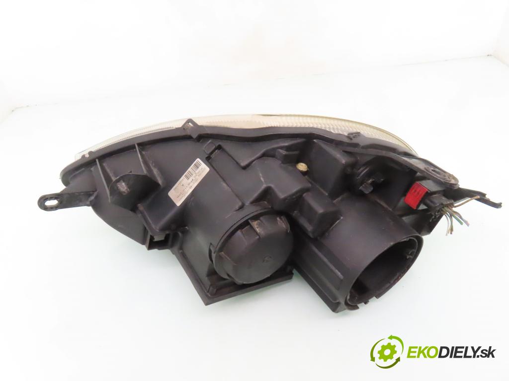 CITROEN C8 (EA_, EB_) MINIVAN 2004 79,00 2.0 HDi - RHM (DW10ATED4) 1997,00 Svetlo PP 89006368 ; 1494315080