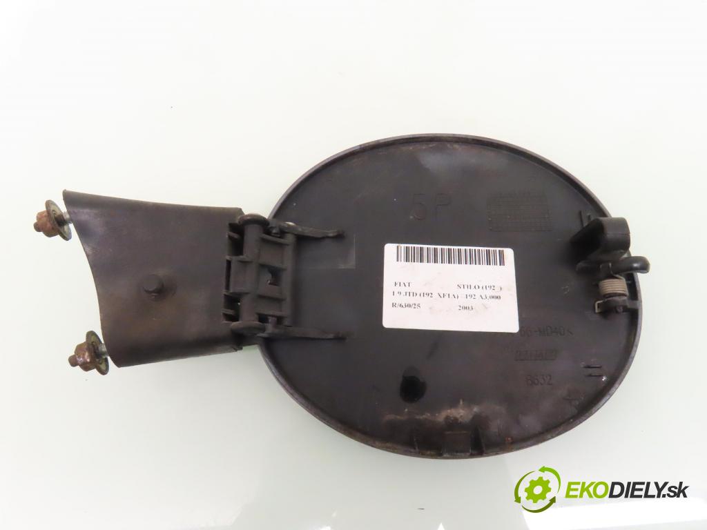 FIAT STILO (192_) HB 2003 59,00 1.9 JTD (192_XF1A) - 192 A3.000 1910,00 Dvierka nádrže paliva 735351607 (Kľučka dverí ostatné)