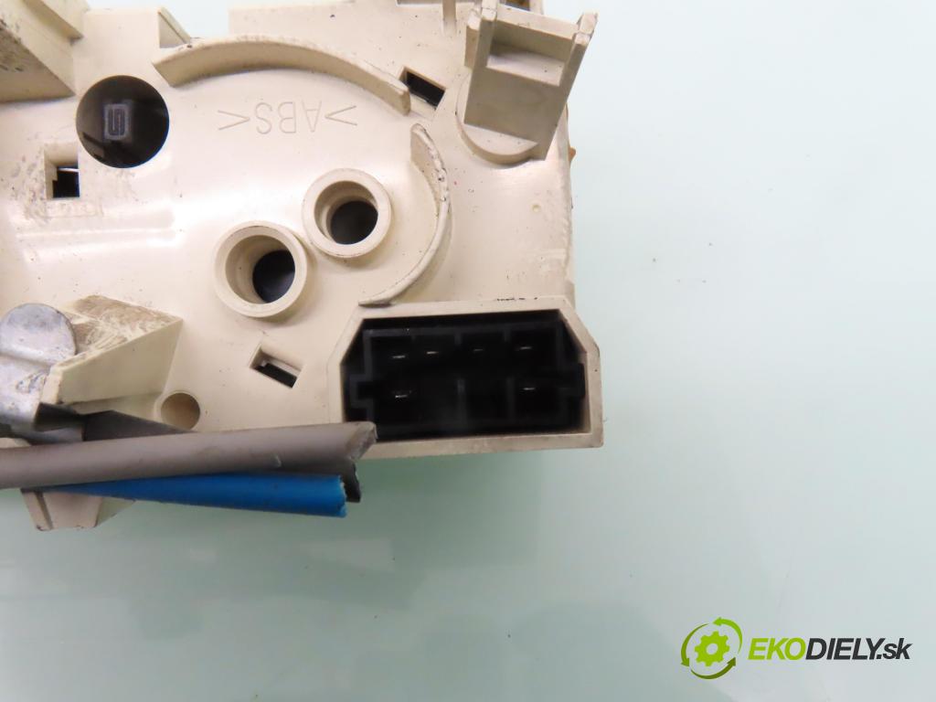 CITROEN BERLINGO / BERLINGO FIRST nadwozie wielkoprzestrzenne (MPV) KOMBIVAN 2003 51,00 1.9 D (MFDJY) - DJY (XUD9A) 1905,00 Panel topení 654984A