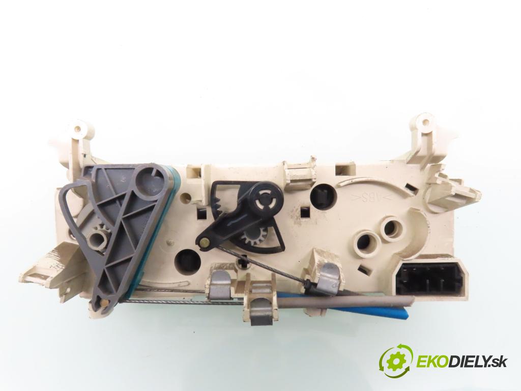 CITROEN BERLINGO / BERLINGO FIRST nadwozie wielkoprzestrzenne (MPV) KOMBIVAN 2003 51,00 1.9 D (MFDJY) - DJY (XUD9A) 1905,00 Panel kúrenia 654984A