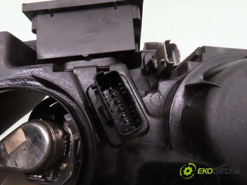 CITROEN C5 I (DC_) HB 2001 85,00 1.8 16V (DC6FZB, DC6FZE) - 6FZ (EW7J4) 1749,00 Svetlo PP 89005175 ; 9639319880
