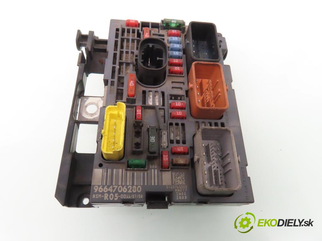 PEUGEOT PARTNER Skrzynia FURGON 2008 66,00 1.6 HDi 8V 90 1560,00 MODUL BSM 9664706280