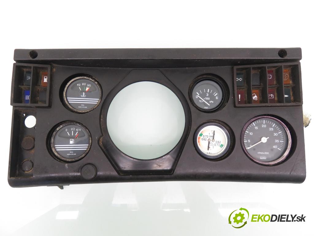 FSC STAR 742 4X2 KABINA/PLATFORMA 1996 77,00 4.4 4,40 Obal prístrojovky