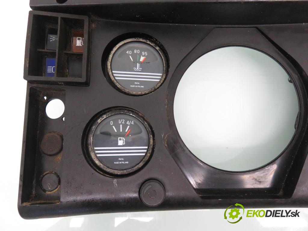 FSC STAR 742 4X2 KABINA/PLATFORMA 1996 77,00 4.4 4,40 Obal prístrojovky