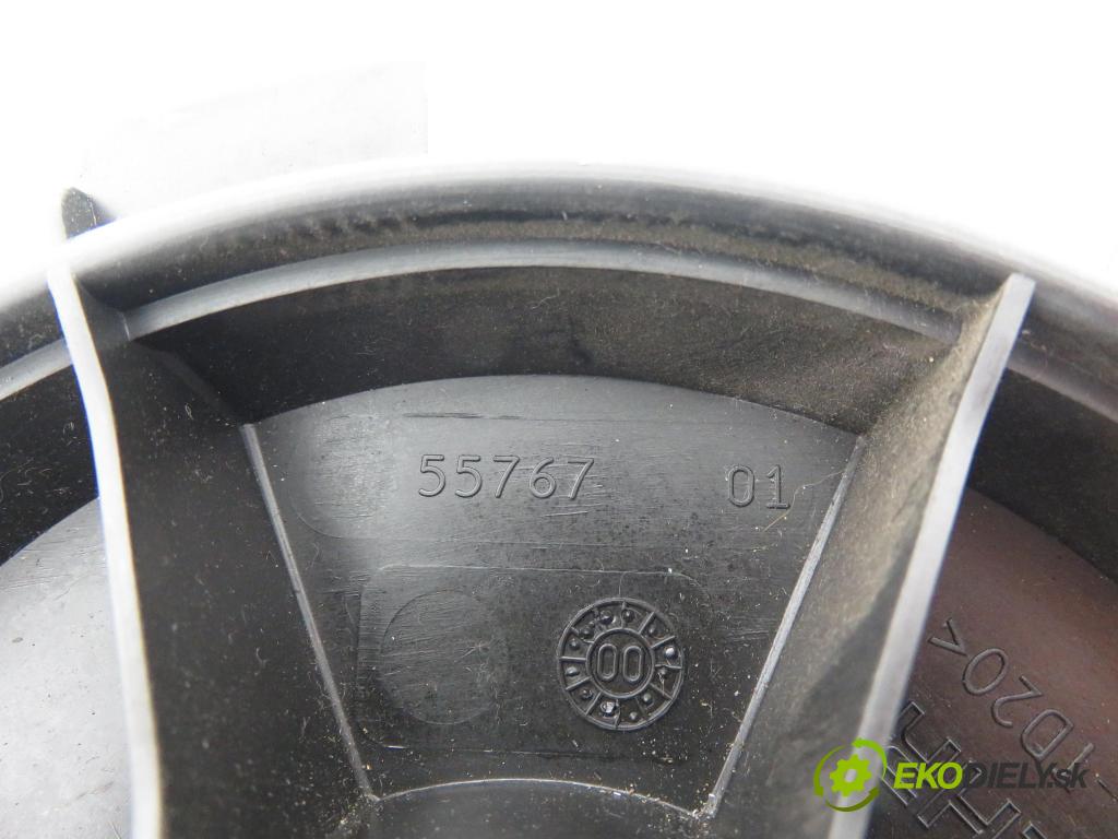 PEUGEOT 206 liftback (2A/C) HB 2003 44,00 1.1 60 - HFZ 1124,00 Ventilátor vetráku 5576701