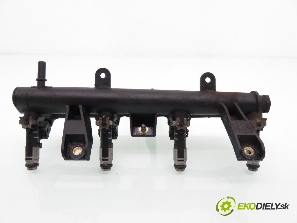 PEUGEOT 206 liftback (2A/C) HB 2000 55,00 1.4 i 75 -  KFX 1361,00 lišta vstřikovací 9625194080D ; 9638128080 (Vstřikovací lišta)