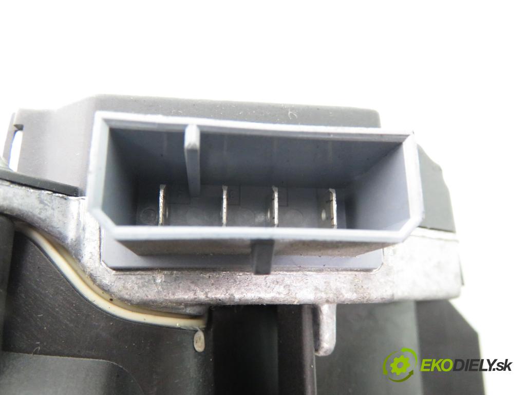 OPEL SIGNUM HB 2004 155,00 3.2 V6 - Z 32 SE 3175,00 ventilátor větráku 985852T ; 73421312