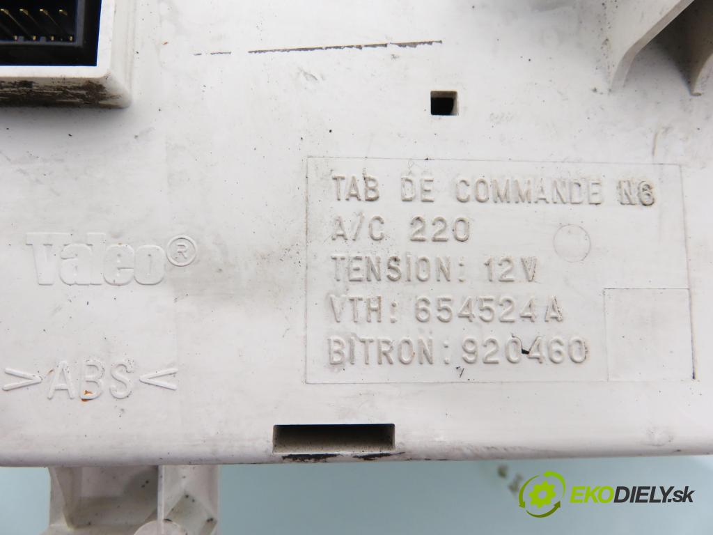 CITROEN XSARA (N1) HB 2001 80,00 1.6 16V 109 - NFU 1587,00 Panel topení KLIMATIZACE: 654524A