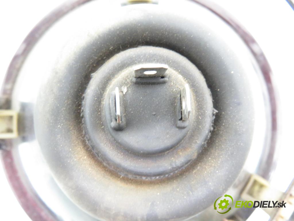 ZASTAVA 101 (1100) HB 1980 0,00 1.1 - 128 A.000 1116,00 Svetlo LP 