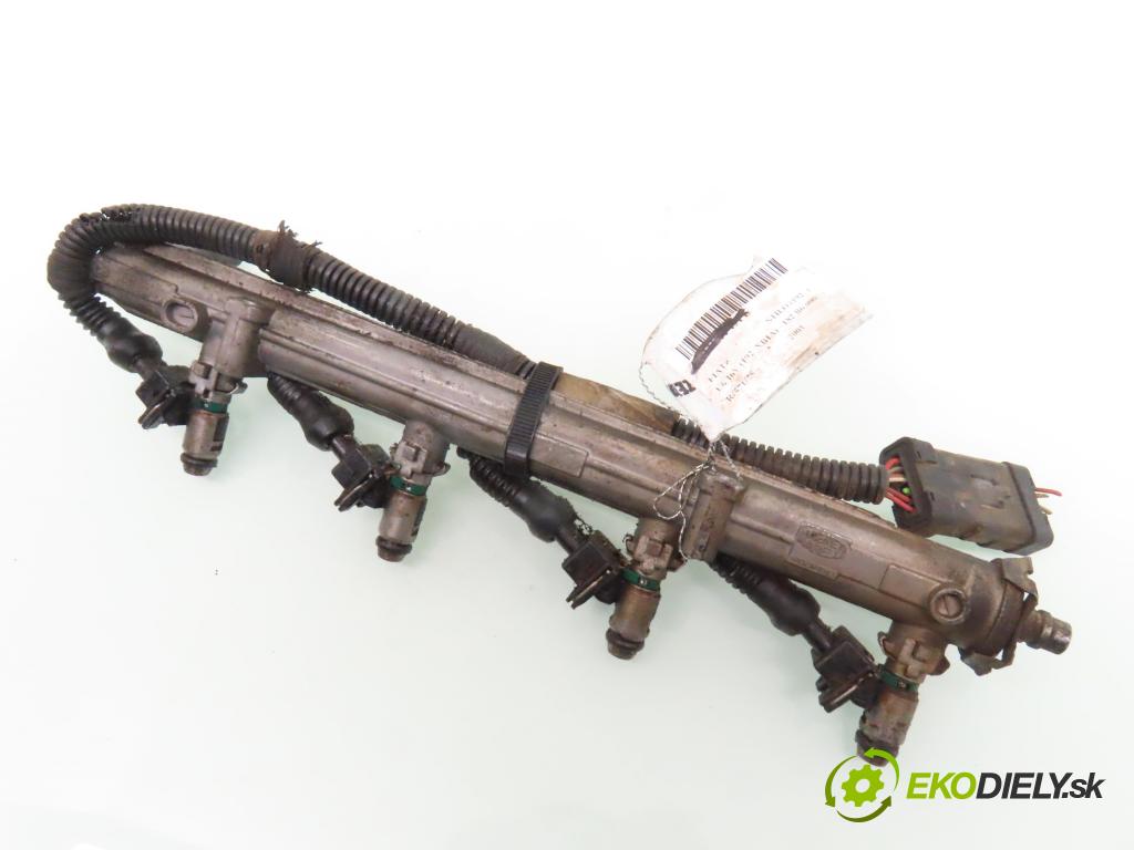 FIAT STILO (192_) HB 2001 76,00 1.6 16V 103 - 182 B6.000 1596,00 Lišta vstrekovacia CB168 (Vstrekovacia lišta)