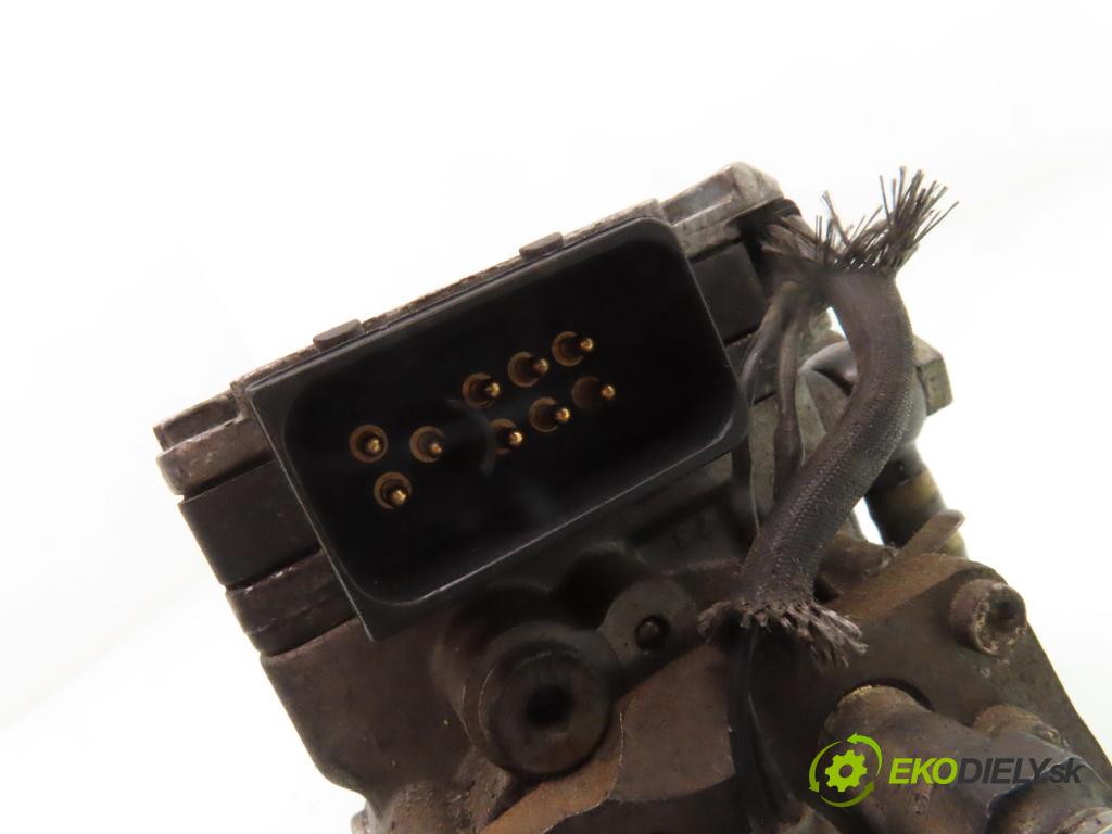 AUDI A8 D2 (4D2, 4D8) SEDAN 1998 110,00 2.5 TDI - AFB 2496,00 Pumpa vstrekovacia 0470506002 ; 059130106D ; VP44 (Vstrekovacie čerpadlo)