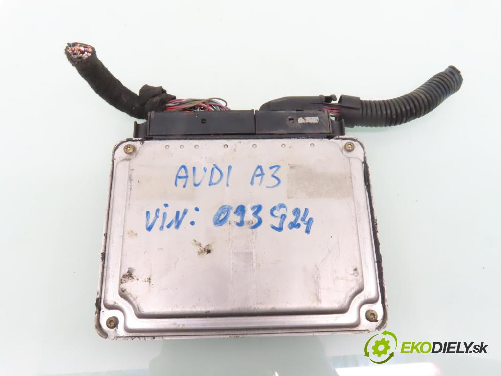 AUDI A3 (8L1) HB 2001 110,00 1.8 T - AGU 1781,00 Riadiaca jednotka Motor 06A906032FC ; 0261207204