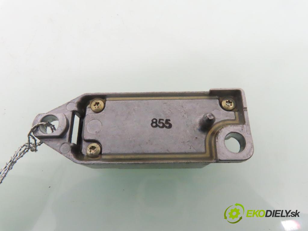 AUDI A8 D2 (4D2, 4D8) SEDAN 1998 110,00 2.5 TDI - AFB 2496,00 Snímač nárazu 4D0959643 (Snímač nárazu)